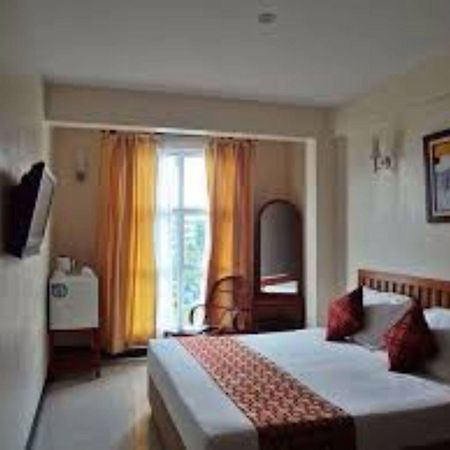 Baani Hotel Malé Esterno foto